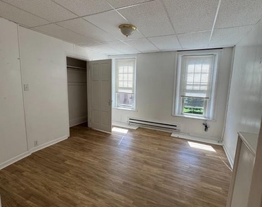 171 S Charlotte Street - Photo Thumbnail 2