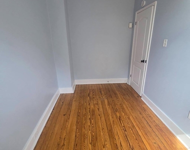 38 Liberty Street W - Photo Thumbnail 26