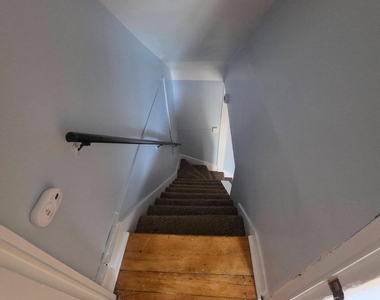 38 Liberty Street W - Photo Thumbnail 31
