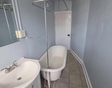 38 Liberty Street W - Photo Thumbnail 22