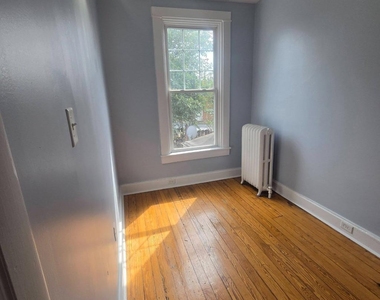 38 Liberty Street W - Photo Thumbnail 27