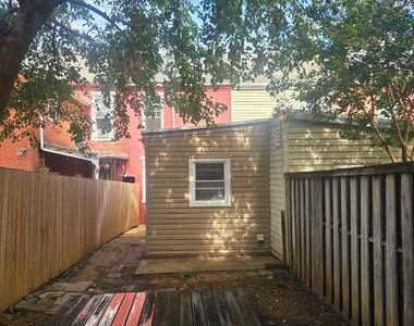 38 Liberty Street W - Photo Thumbnail 37
