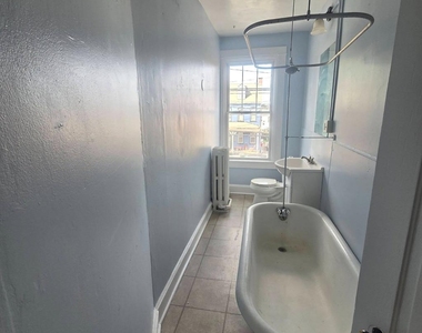 38 Liberty Street W - Photo Thumbnail 21