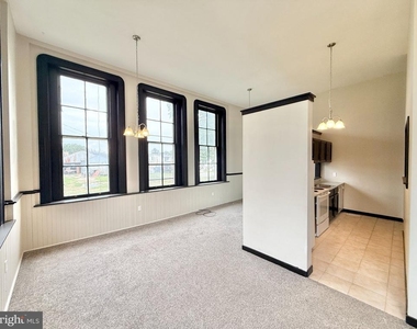 745 Manor Street - Photo Thumbnail 6