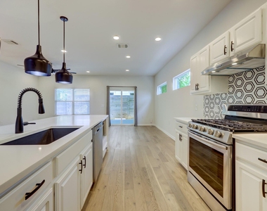 5107 Delores Ave - Photo Thumbnail 5