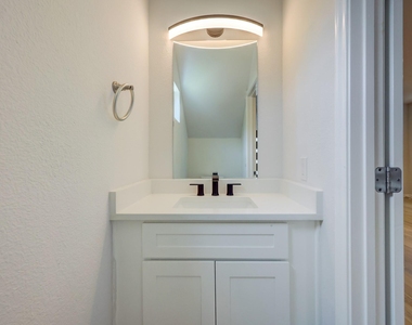 5107 Delores Ave - Photo Thumbnail 6
