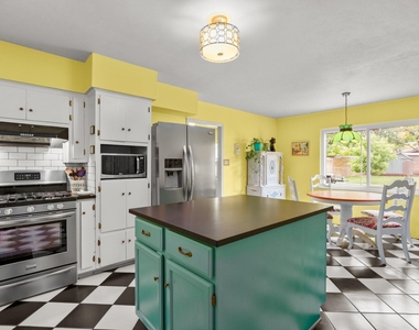 408 Ramble Ln - Photo Thumbnail 2