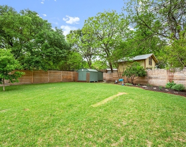 408 Ramble Ln - Photo Thumbnail 25