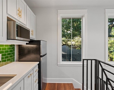 1801 Alta Vista Ave - Photo Thumbnail 3