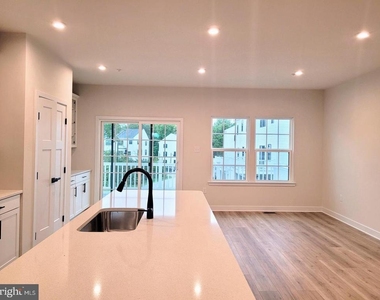 205 River Birch Way - Photo Thumbnail 4