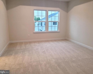 205 River Birch Way - Photo Thumbnail 13