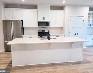 205 River Birch Way - Photo Thumbnail 2