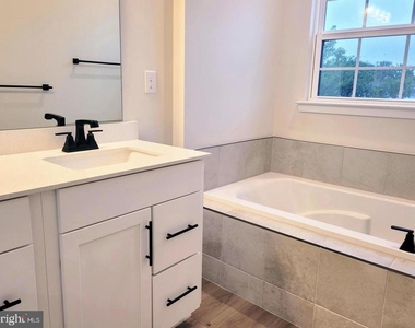205 River Birch Way - Photo Thumbnail 19