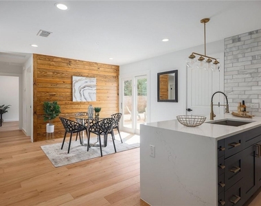 7109 Cherry Meadow Dr - Photo Thumbnail 11