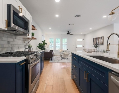 7109 Cherry Meadow Dr - Photo Thumbnail 10