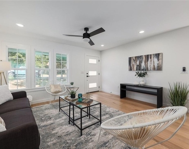 7109 Cherry Meadow Dr - Photo Thumbnail 7