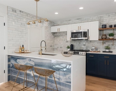 7109 Cherry Meadow Dr - Photo Thumbnail 8