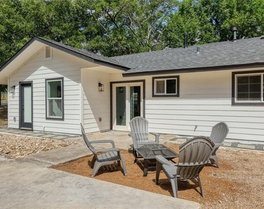 7109 Cherry Meadow Dr - Photo Thumbnail 21