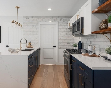 7109 Cherry Meadow Dr - Photo Thumbnail 9