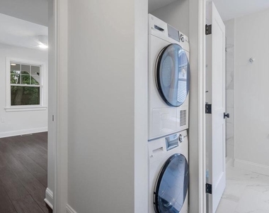 115 Harvey Avenue - Photo Thumbnail 13