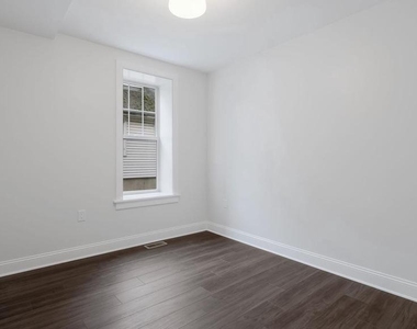 115 Harvey Avenue - Photo Thumbnail 12