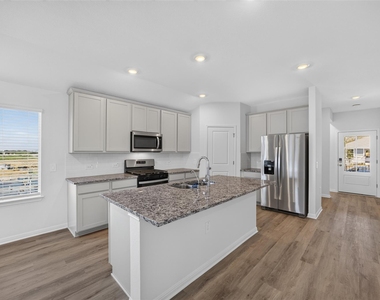 12413 Saint Thomas Dr - Photo Thumbnail 9