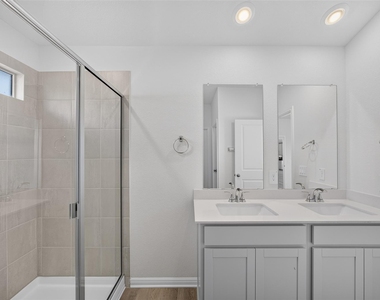 12413 Saint Thomas Dr - Photo Thumbnail 34