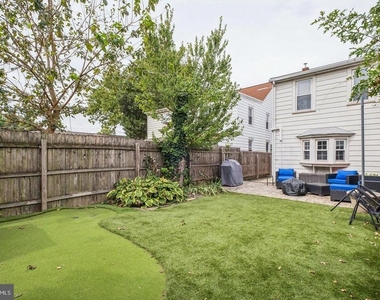916 Cedar Street - Photo Thumbnail 32