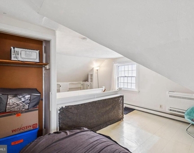 916 Cedar Street - Photo Thumbnail 25