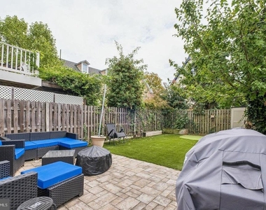 916 Cedar Street - Photo Thumbnail 30