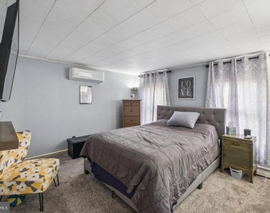 916 Cedar Street - Photo Thumbnail 20