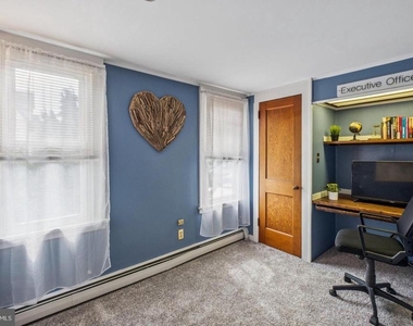 916 Cedar Street - Photo Thumbnail 13
