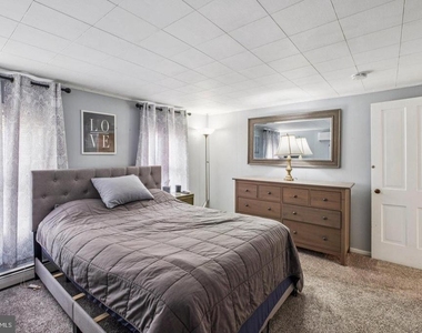 916 Cedar Street - Photo Thumbnail 22