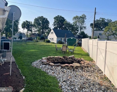 587 Arbor Road - Photo Thumbnail 5