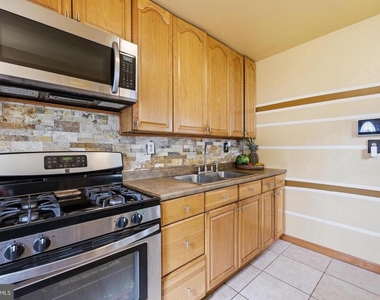 587 Arbor Road - Photo Thumbnail 14