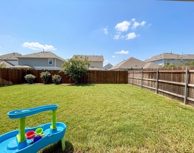 1529 Hope Ranch Rd - Photo Thumbnail 21