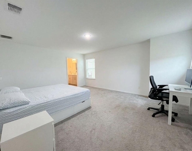1529 Hope Ranch Rd - Photo Thumbnail 14