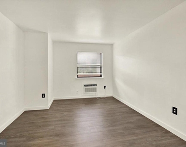 1334 W Wyomissing Boulevard - Photo Thumbnail 3