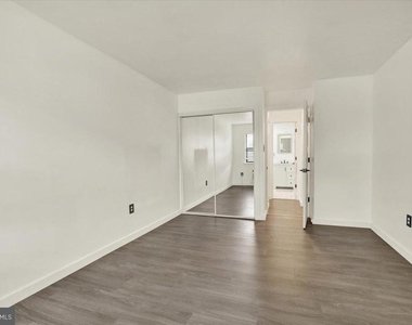 1334 W Wyomissing Boulevard - Photo Thumbnail 11