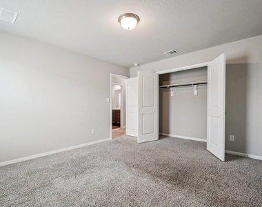 1007 Guadalupe Bass Rd - Photo Thumbnail 28
