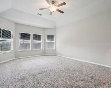 1007 Guadalupe Bass Rd - Photo Thumbnail 15