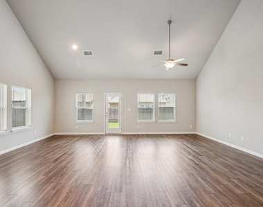 1007 Guadalupe Bass Rd - Photo Thumbnail 7