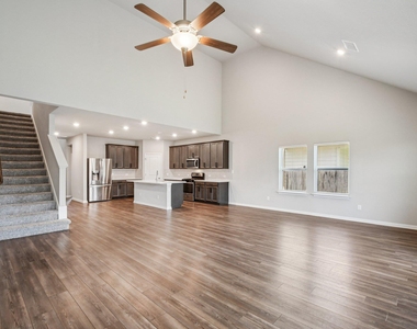 1007 Guadalupe Bass Rd - Photo Thumbnail 4