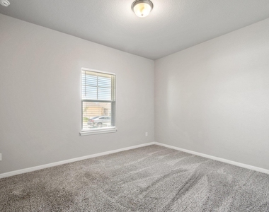 1007 Guadalupe Bass Rd - Photo Thumbnail 19