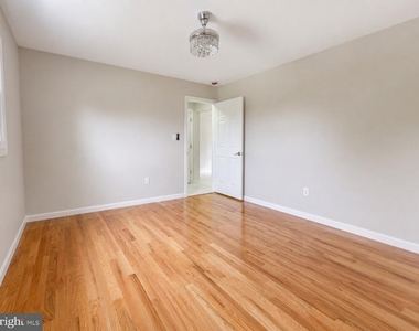 322 Madison Avenue - Photo Thumbnail 9