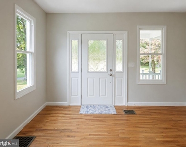 322 Madison Avenue - Photo Thumbnail 2