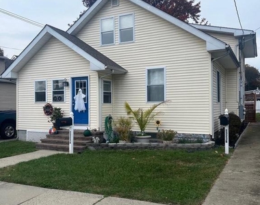 1323b Washington Avenue - Photo Thumbnail 1