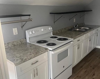 1323b Washington Avenue - Photo Thumbnail 6