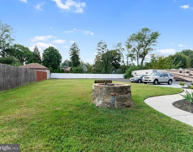 266 S White Horse Pike - Photo Thumbnail 14