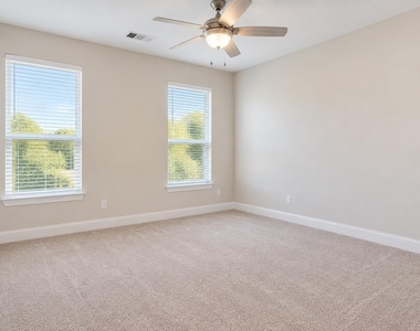 104 Caleb Ct - Photo Thumbnail 10